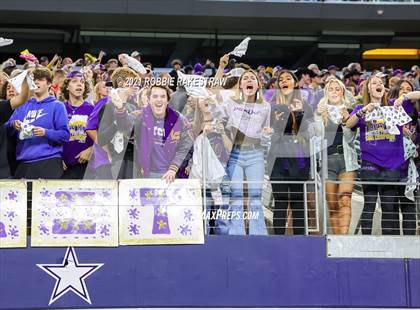 Thumbnail 3 in South Oak Cliff vs. Liberty Hill (UIL Football 5A D2 Finals) photogallery.