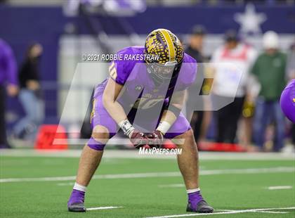 Thumbnail 1 in South Oak Cliff vs. Liberty Hill (UIL Football 5A D2 Finals) photogallery.