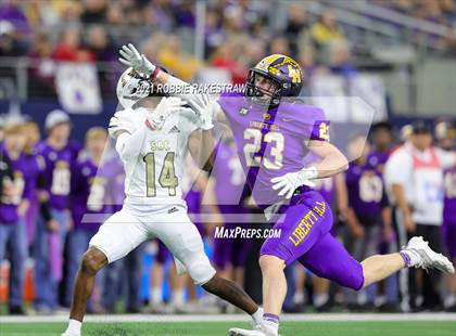 Thumbnail 2 in South Oak Cliff vs. Liberty Hill (UIL Football 5A D2 Finals) photogallery.