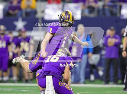 Thumbnail 2 in South Oak Cliff vs. Liberty Hill (UIL Football 5A D2 Finals) photogallery.