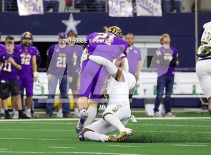 Thumbnail 1 in South Oak Cliff vs. Liberty Hill (UIL Football 5A D2 Finals) photogallery.