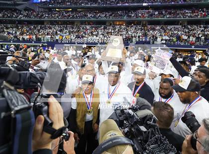 Thumbnail 3 in South Oak Cliff vs. Liberty Hill (UIL Football 5A D2 Finals) photogallery.