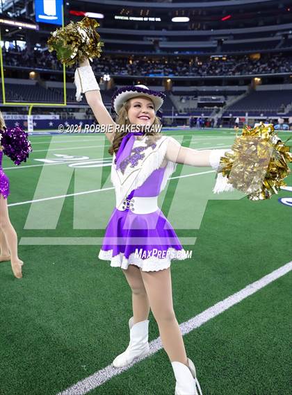 Thumbnail 2 in South Oak Cliff vs. Liberty Hill (UIL Football 5A D2 Finals) photogallery.