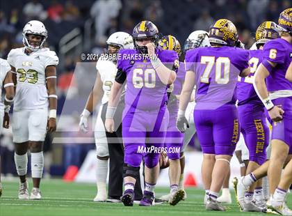 Thumbnail 3 in South Oak Cliff vs. Liberty Hill (UIL Football 5A D2 Finals) photogallery.