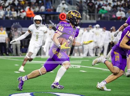 Thumbnail 2 in South Oak Cliff vs. Liberty Hill (UIL Football 5A D2 Finals) photogallery.