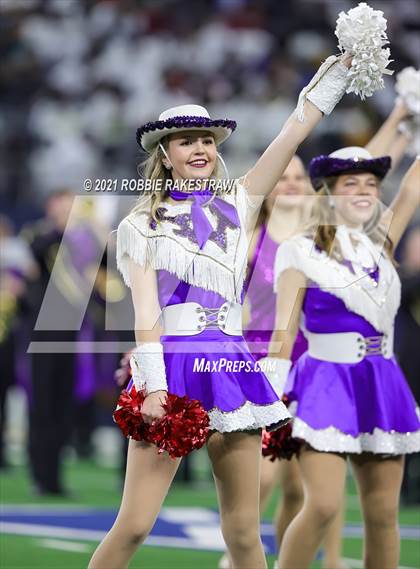 Thumbnail 2 in South Oak Cliff vs. Liberty Hill (UIL Football 5A D2 Finals) photogallery.