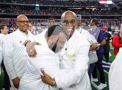 Thumbnail 2 in South Oak Cliff vs. Liberty Hill (UIL Football 5A D2 Finals) photogallery.