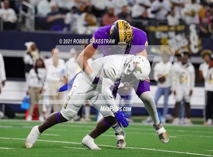 Thumbnail 2 in South Oak Cliff vs. Liberty Hill (UIL Football 5A D2 Finals) photogallery.