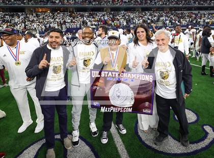 Thumbnail 1 in South Oak Cliff vs. Liberty Hill (UIL Football 5A D2 Finals) photogallery.