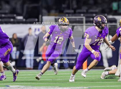 Thumbnail 1 in South Oak Cliff vs. Liberty Hill (UIL Football 5A D2 Finals) photogallery.