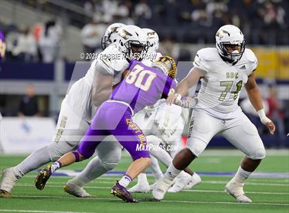 Thumbnail 3 in South Oak Cliff vs. Liberty Hill (UIL Football 5A D2 Finals) photogallery.