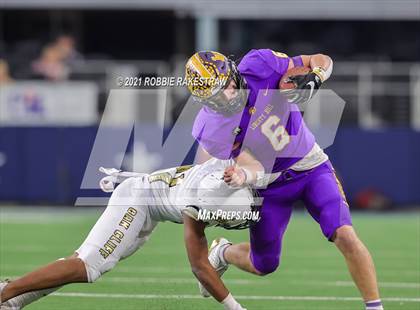 Thumbnail 2 in South Oak Cliff vs. Liberty Hill (UIL Football 5A D2 Finals) photogallery.