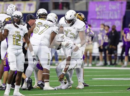 Thumbnail 3 in South Oak Cliff vs. Liberty Hill (UIL Football 5A D2 Finals) photogallery.