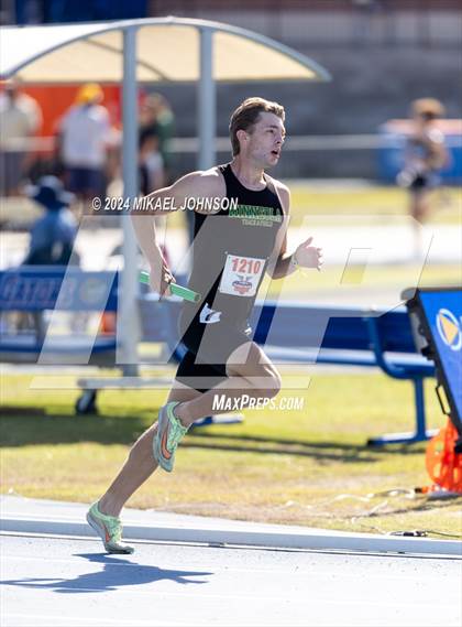 Thumbnail 3 in UF Relays (Saturday - 4 x 800 Meter Heat 2) photogallery.