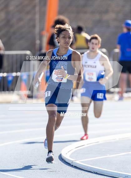 Thumbnail 3 in UF Relays (Saturday - 4 x 800 Meter Heat 2) photogallery.