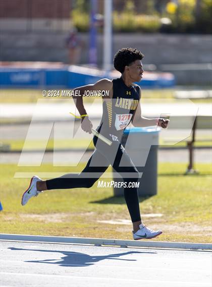 Thumbnail 2 in UF Relays (Saturday - 4 x 800 Meter Heat 2) photogallery.