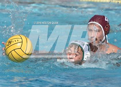 Thumbnail 1 in Poly @ Esperanza photogallery.