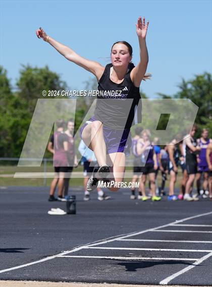 Thumbnail 3 in Battle of the Brazos (Shot Put & Long Jump) photogallery.