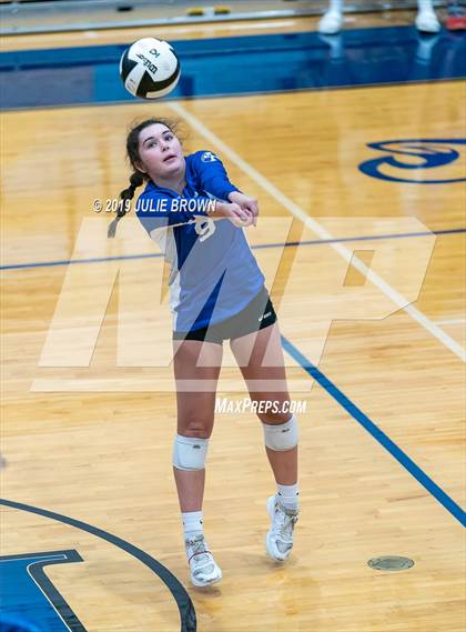 Thumbnail 3 in Cathedral vs Indianapolis Bishop Chatard (City Tourney Semifinal) photogallery.