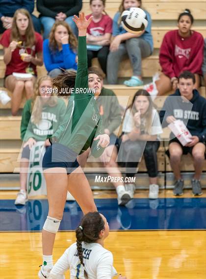 Thumbnail 2 in Cathedral vs Indianapolis Bishop Chatard (City Tourney Semifinal) photogallery.