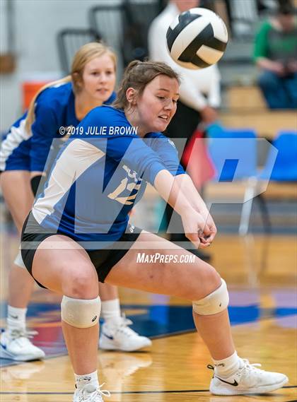 Thumbnail 1 in Cathedral vs Indianapolis Bishop Chatard (City Tourney Semifinal) photogallery.