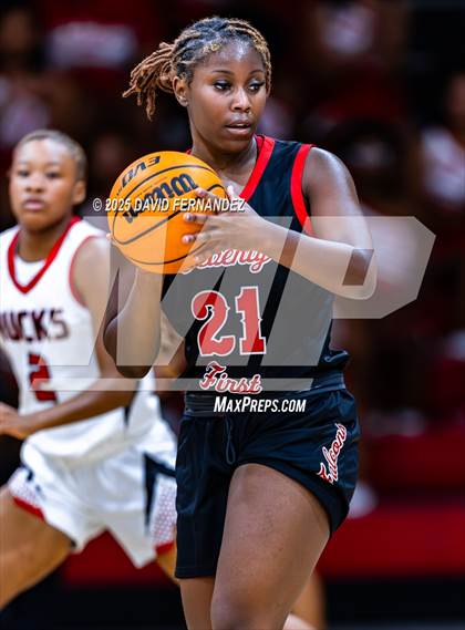 Thumbnail 1 in Seventy-First @ Hoke County photogallery.