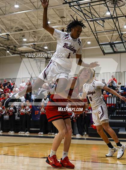 Thumbnail 2 in Cooper vs. Muenster (UIL Basketball 2A Area Final) photogallery.