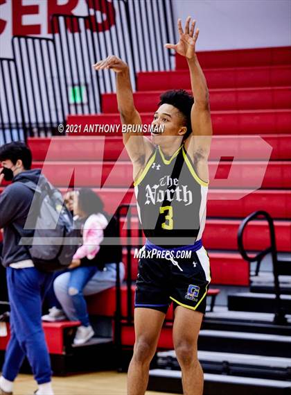 Thumbnail 3 in Johnson vs. Grant (Cordova Christmas Classic) photogallery.