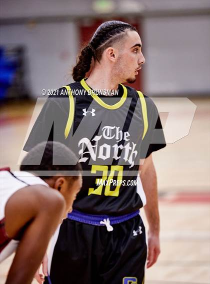 Thumbnail 1 in Johnson vs. Grant (Cordova Christmas Classic) photogallery.