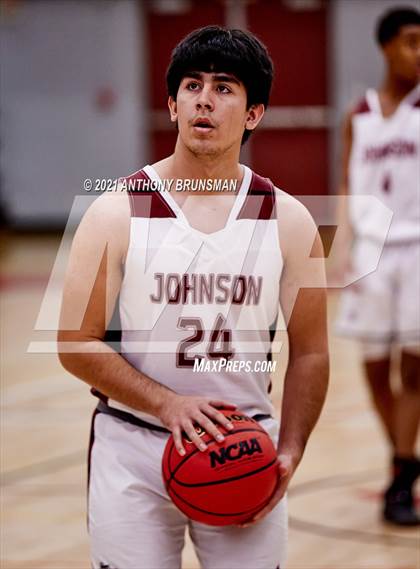 Thumbnail 2 in Johnson vs. Grant (Cordova Christmas Classic) photogallery.