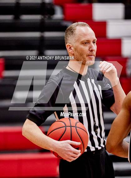 Thumbnail 1 in Johnson vs. Grant (Cordova Christmas Classic) photogallery.
