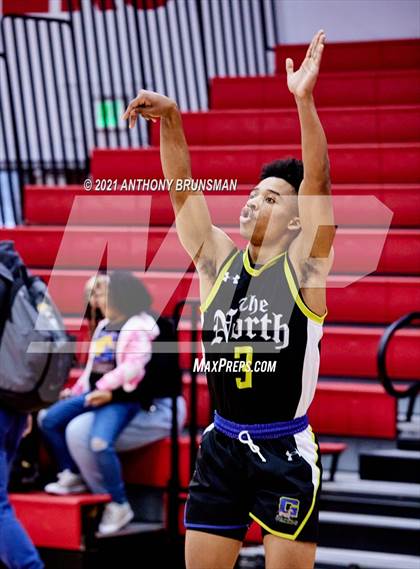 Thumbnail 1 in Johnson vs. Grant (Cordova Christmas Classic) photogallery.