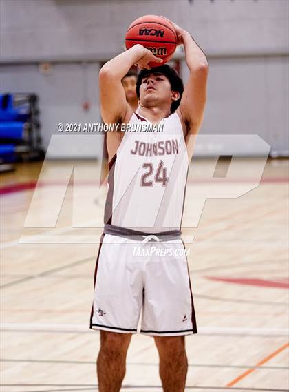 Thumbnail 1 in Johnson vs. Grant (Cordova Christmas Classic) photogallery.