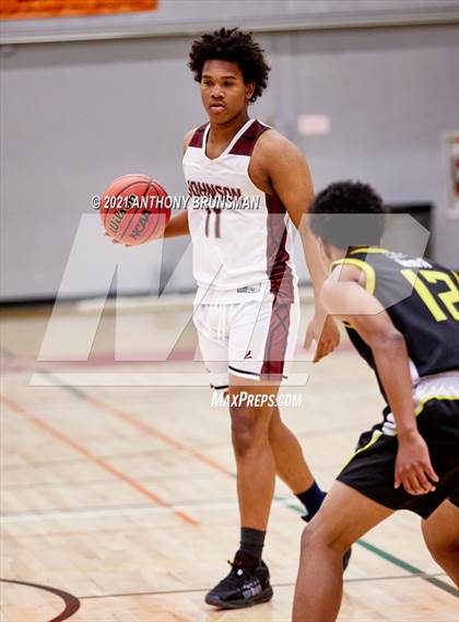Thumbnail 2 in Johnson vs. Grant (Cordova Christmas Classic) photogallery.