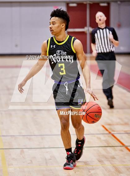 Thumbnail 3 in Johnson vs. Grant (Cordova Christmas Classic) photogallery.