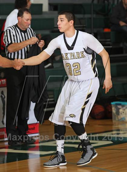 Thumbnail 1 in Leuzinger vs. Oak Park photogallery.