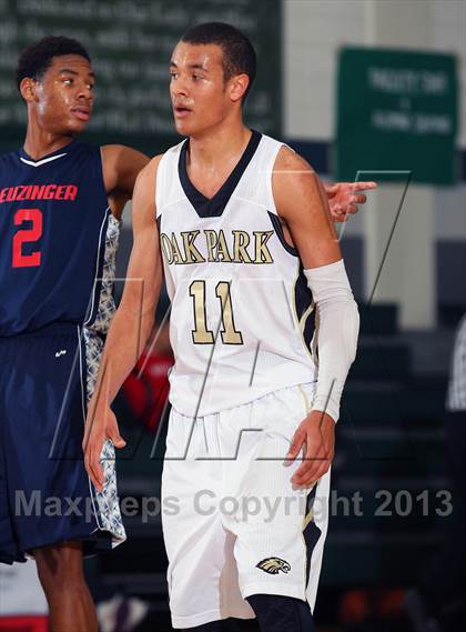 Thumbnail 1 in Leuzinger vs. Oak Park photogallery.