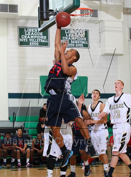 Thumbnail 3 in Leuzinger vs. Oak Park photogallery.
