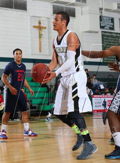 Thumbnail 2 in Leuzinger vs. Oak Park photogallery.