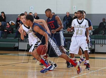 Thumbnail 3 in Leuzinger vs. Oak Park photogallery.