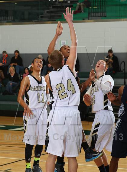 Thumbnail 1 in Leuzinger vs. Oak Park photogallery.