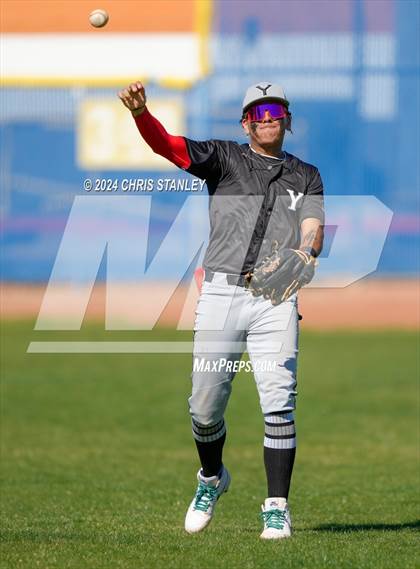 Thumbnail 2 in Youngker vs. Yuma Catholic photogallery.