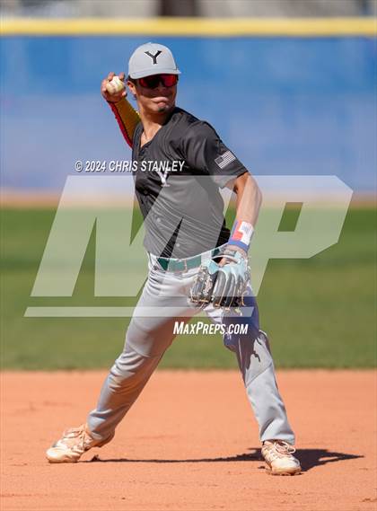 Thumbnail 3 in Youngker vs. Yuma Catholic photogallery.