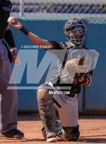 Thumbnail 2 in Youngker vs. Yuma Catholic photogallery.