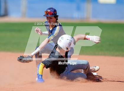 Thumbnail 3 in Youngker vs. Yuma Catholic photogallery.