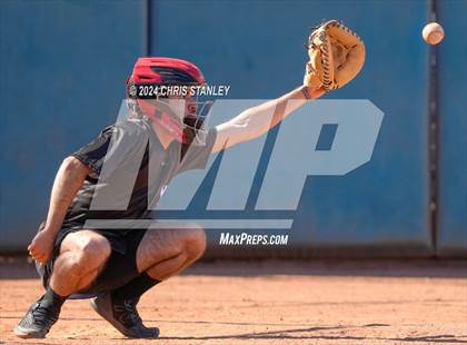 Thumbnail 3 in Youngker vs. Yuma Catholic photogallery.
