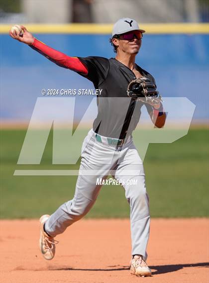 Thumbnail 1 in Youngker vs. Yuma Catholic photogallery.