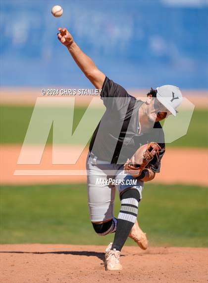Thumbnail 1 in Youngker vs. Yuma Catholic photogallery.
