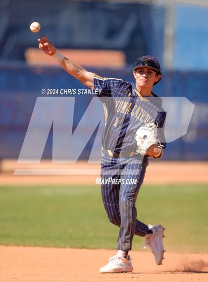 Thumbnail 3 in Youngker vs. Yuma Catholic photogallery.
