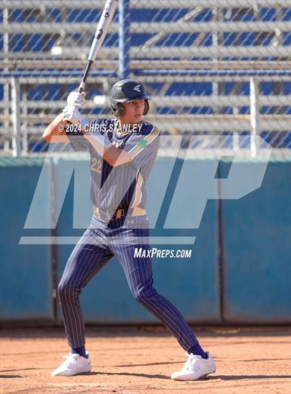 Thumbnail 3 in Youngker vs. Yuma Catholic photogallery.